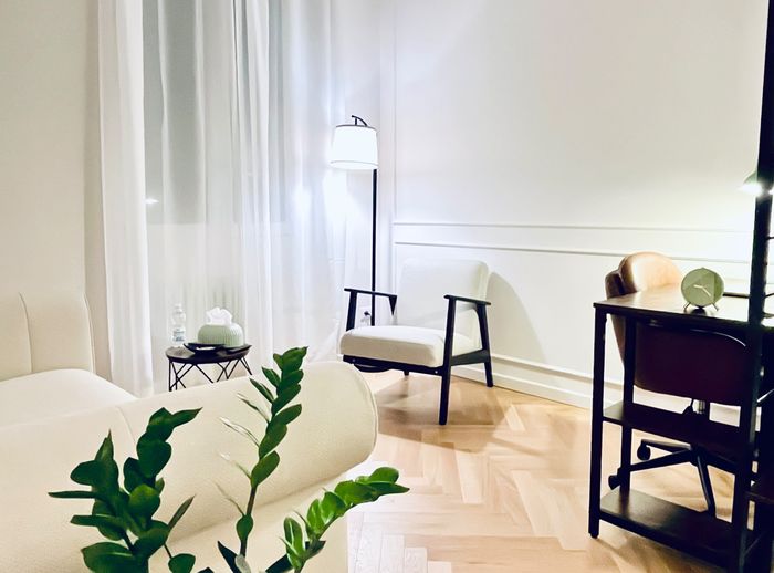 Area d'attesa dello studio di Milano